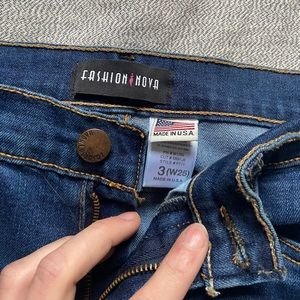 Fashion Nova Ripped Jeans!